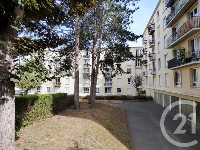 Appartement F4 à vendre - 4 pièces - 67.1 m2 - RUEIL MALMAISON - 92 - ILE-DE-FRANCE - Century 21 Beauharnais