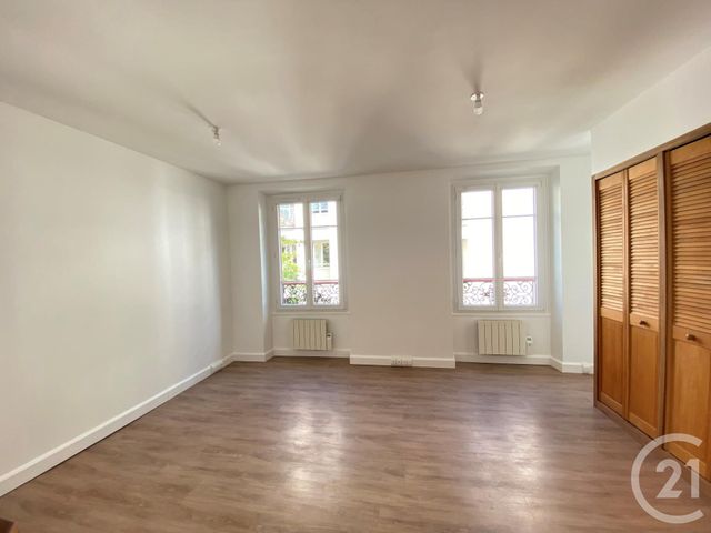 Appartement F1 à louer - 1 pièce - 31.69 m2 - RUEIL MALMAISON - 92 - ILE-DE-FRANCE - Century 21 Beauharnais